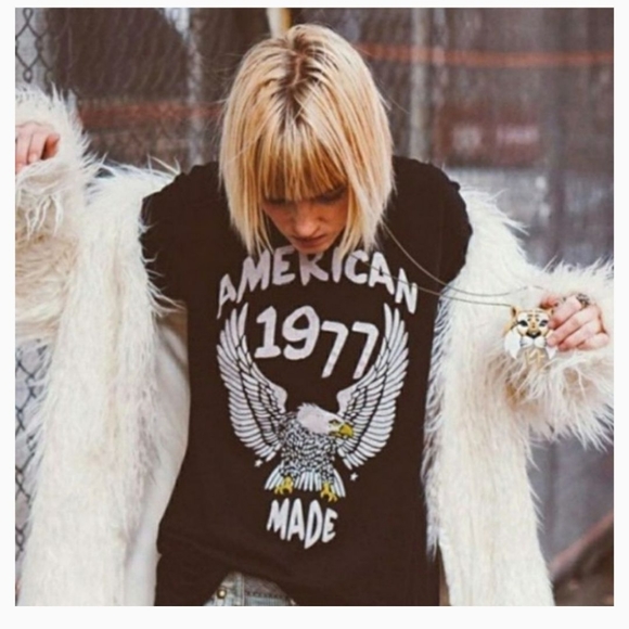 Authentic American 1977 Graphic Tee - Picture 2 of 10